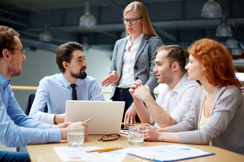 Pensamento dicotômico: o que é, principais sinais e como evitar