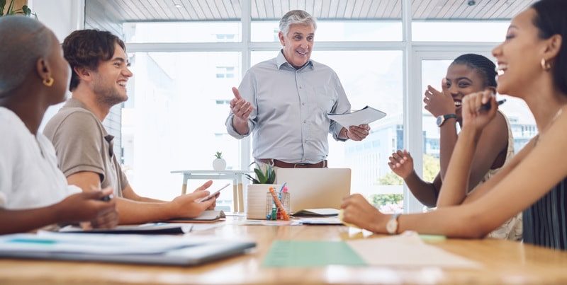 Tipos de liderança: os principais estilos e como desenvolver